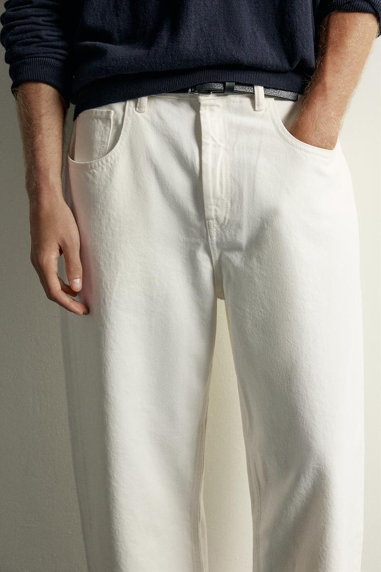 Jeans de pierna ancha y corte entallado 5