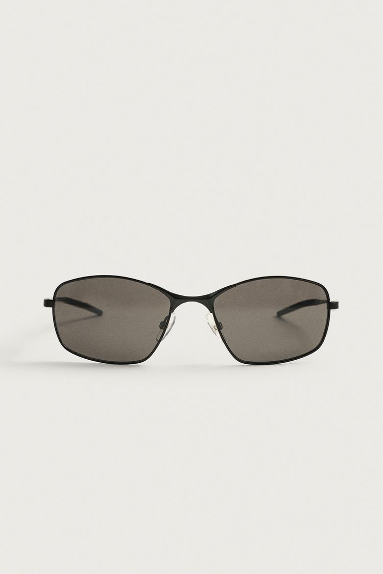 OVAL SUNGLASSES — Black