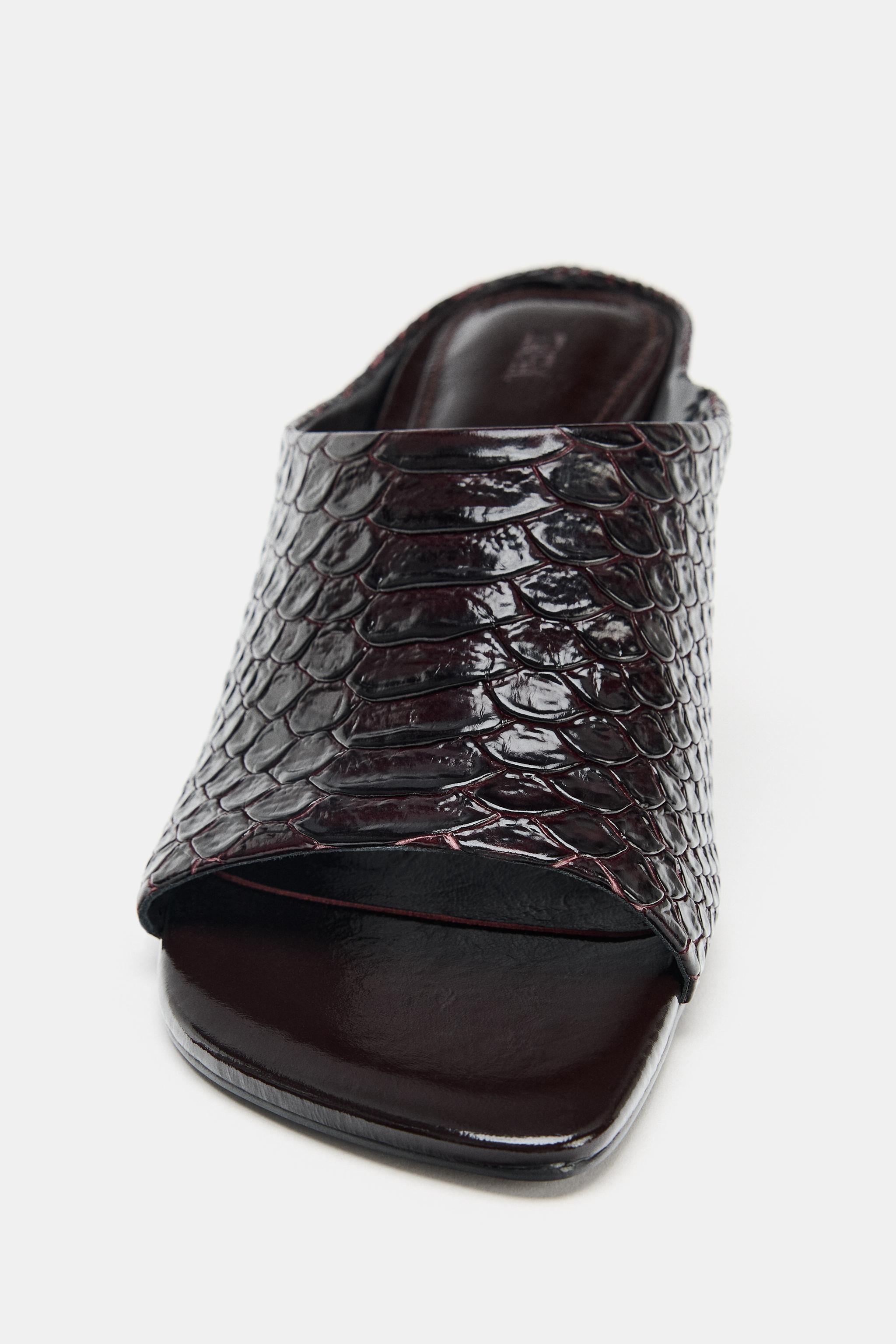 SANDALES EN CUIR MULES ÉDITION LIMITÉE