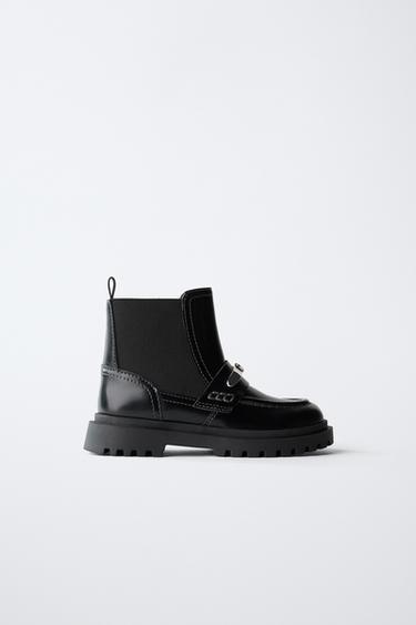 BOTA DETALLE CORAZÓN - Negro de Zara