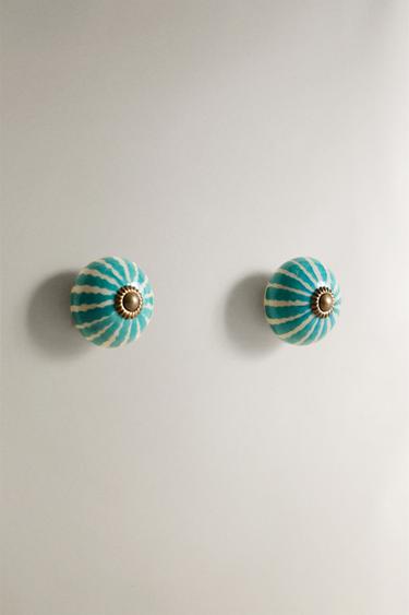 PACK OF CERAMIC FLOWER DOOR KNOBS (PACK OF 2) - Blue by Zara - Image 1