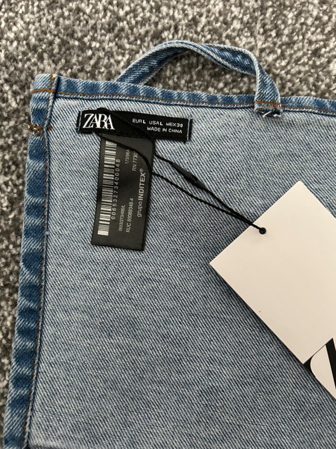 DENIM TOP WITH RHINESTONES - Image 4