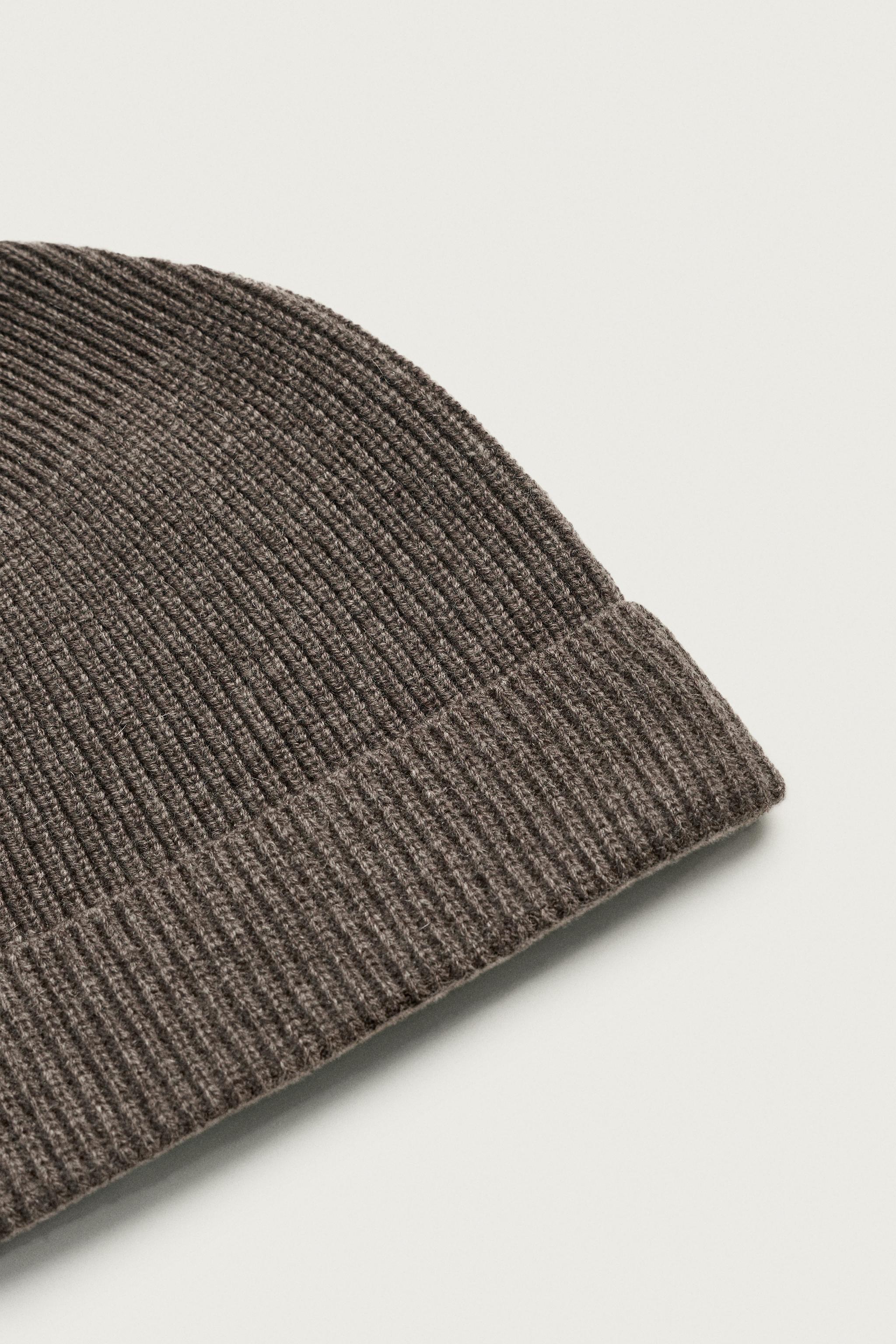 BONNET EN MAILLE LAINE - CACHEMIRE