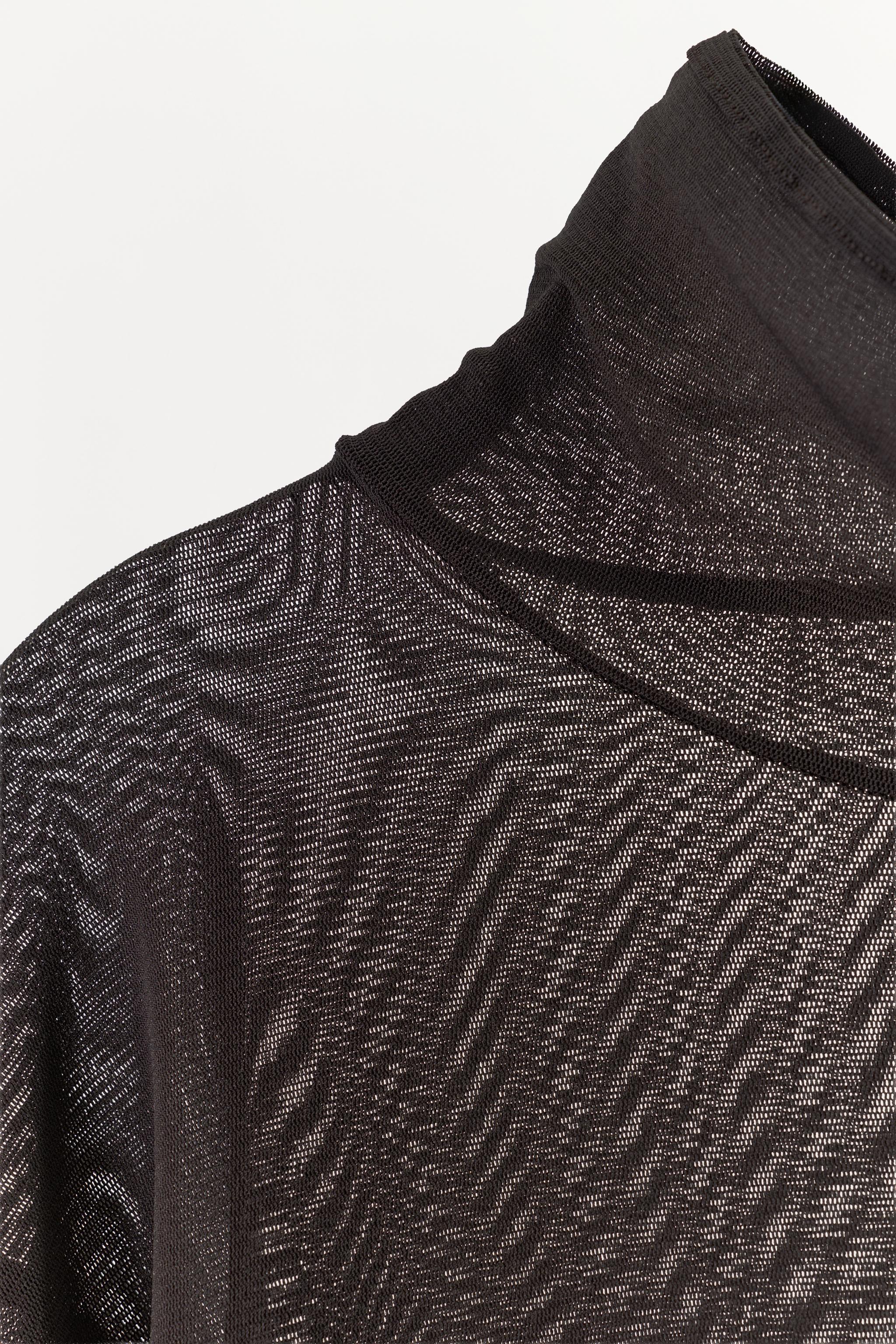 MESH MOCK NECK T-SHIRT