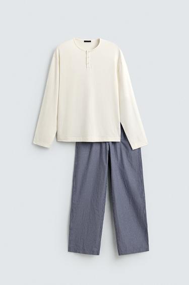 CONJUNTO DE PIJAMA COM GOLA DE BOTÕES E LISTRAS - Cru / Azul da Zara