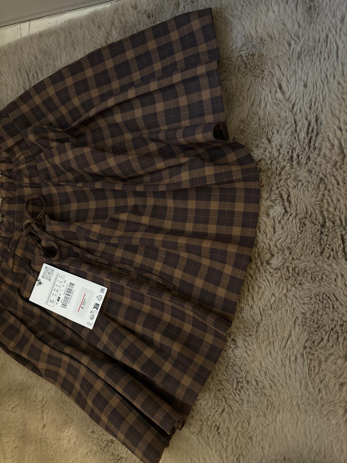 CHECK PLEATED MINI SKIRT - Image 2