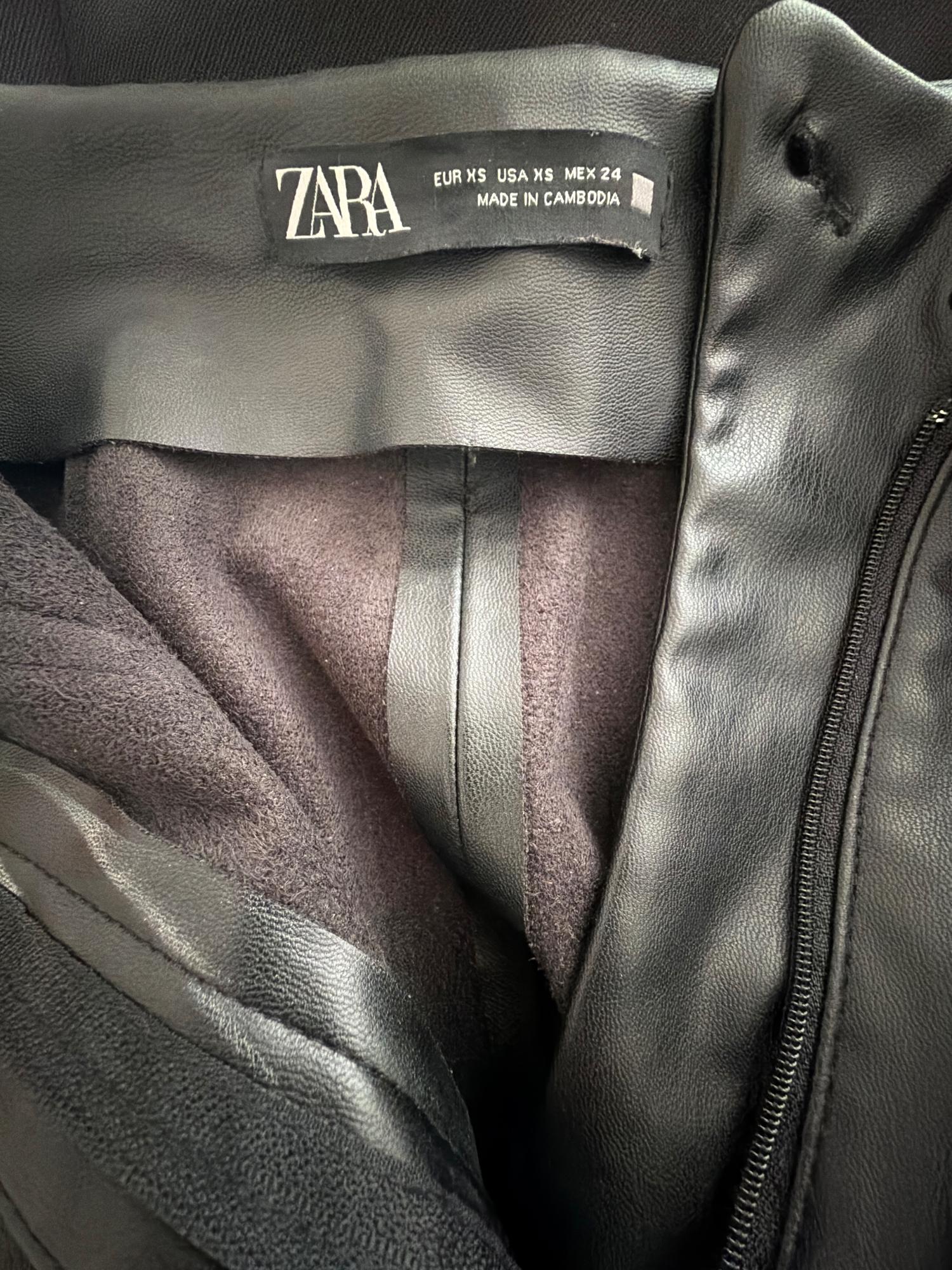 FAUX LEATHER HIGH-WAISTED PANTS SECOND HAND | Zara Preowned