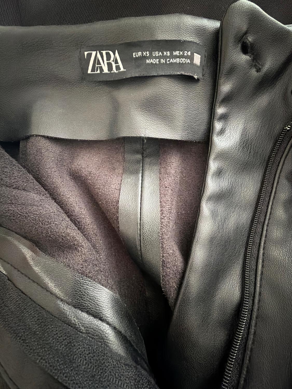 FAUX LEATHER HIGH-WAISTED PANTS - Image 3