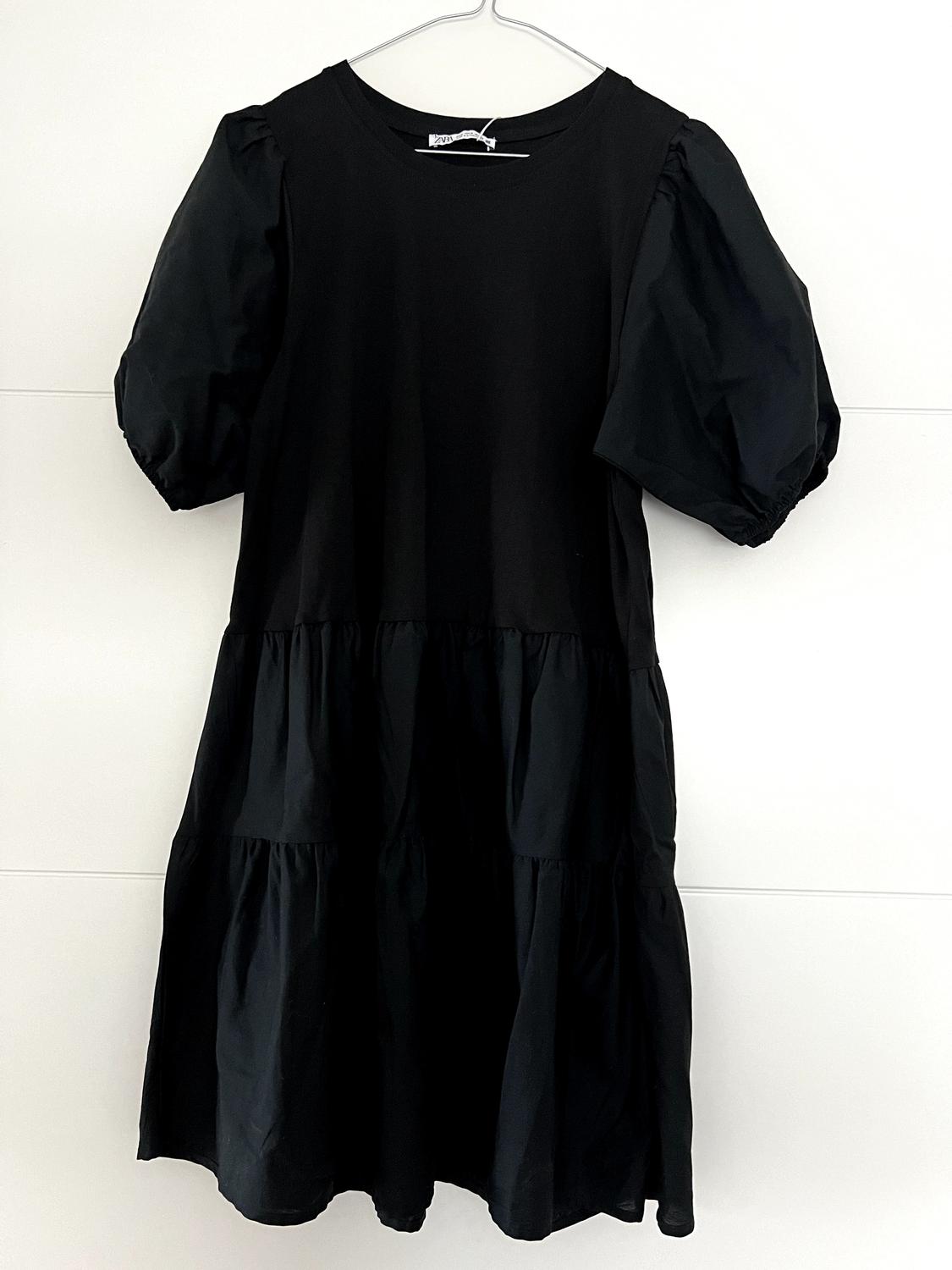 CONTRAST TIERED DRESS