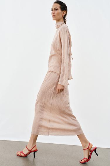 JUPE MI-LONGUE EN MAILLE EFFET FROISSÉ - rose poudré de Zara