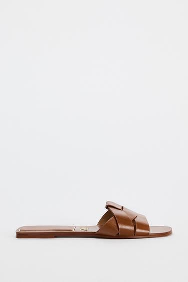 FLAT CRISS-CROSS LEATHER SLIDER SANDALS - Brown by Zara