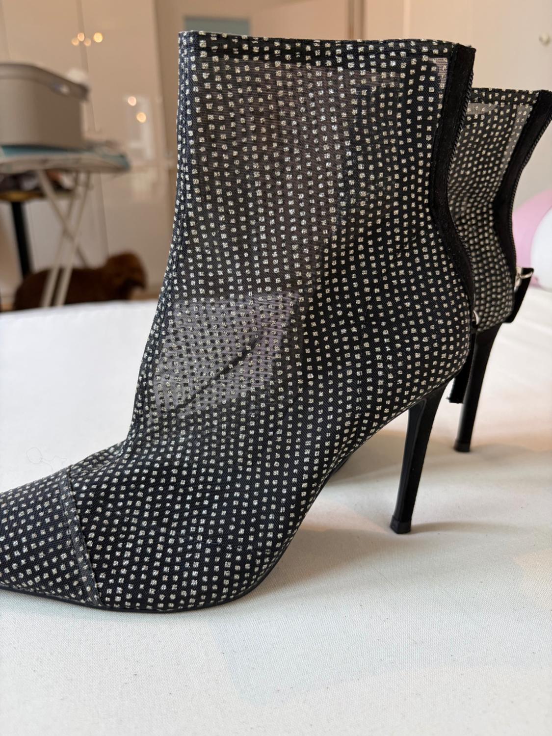 HIGHHEEL ANKLE BOOTS WITH RHINESTONES. POINTED TOE - Image 6