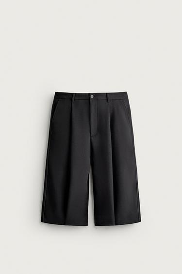 PLEATED WIDE-LEG BERMUDA SHORTS - Black by Zara