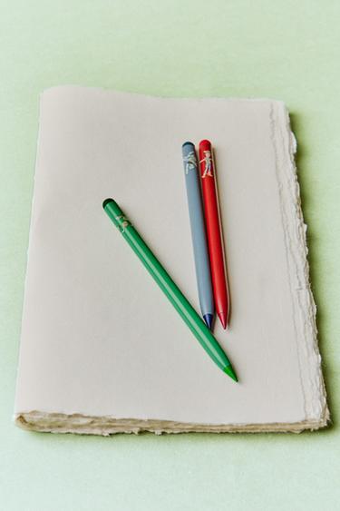 PACK OF TOY STORY © DISNEY/PIXAR COLOURED PENCILS (PACK OF 3) - Multicoloured by Zara