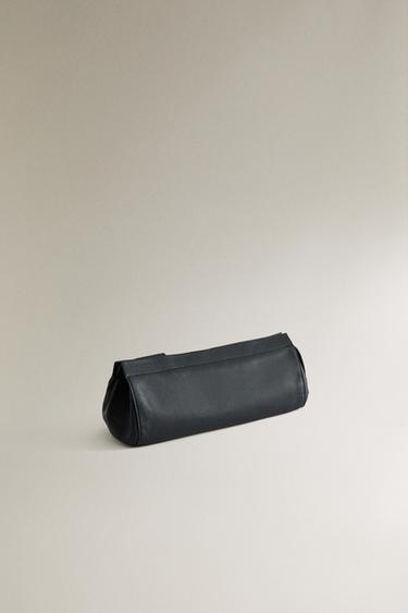 ESTUCHE PIEL GRANDE - Azul Marino de Zara