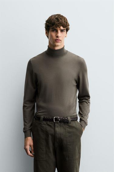 BASIC HIGH NECK SWEATER - Green by Zara
