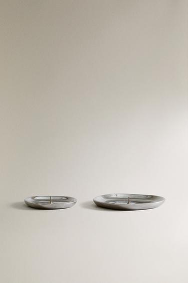 Zara DRŽAČ ZA SVEĆE OD ALUMINIJUMA SREBRNE BOJE – Srebrni