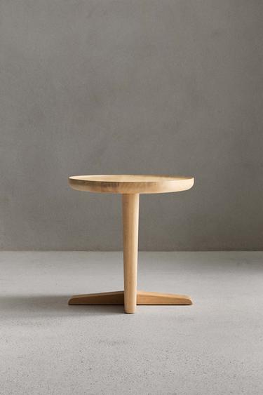 SIDETABLE 03 - Beige claro de Zara
