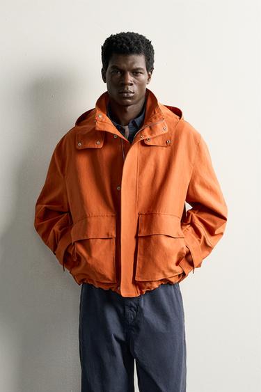 КУРТКА REGULAR FIT ИЗ ВЫСОКОТЕХНОЛОГИЧНОЙ ТКАНИ — ОРАНЖЕВЫЙ от Zara