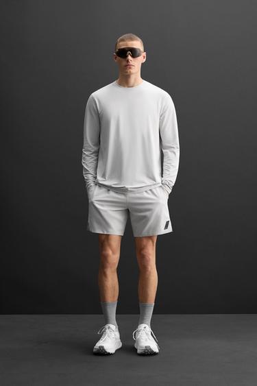 BASIS-TRAININGSSHIRT MIT LANGEN ÄRMELN - Perlgrau von Zara - Bild 0