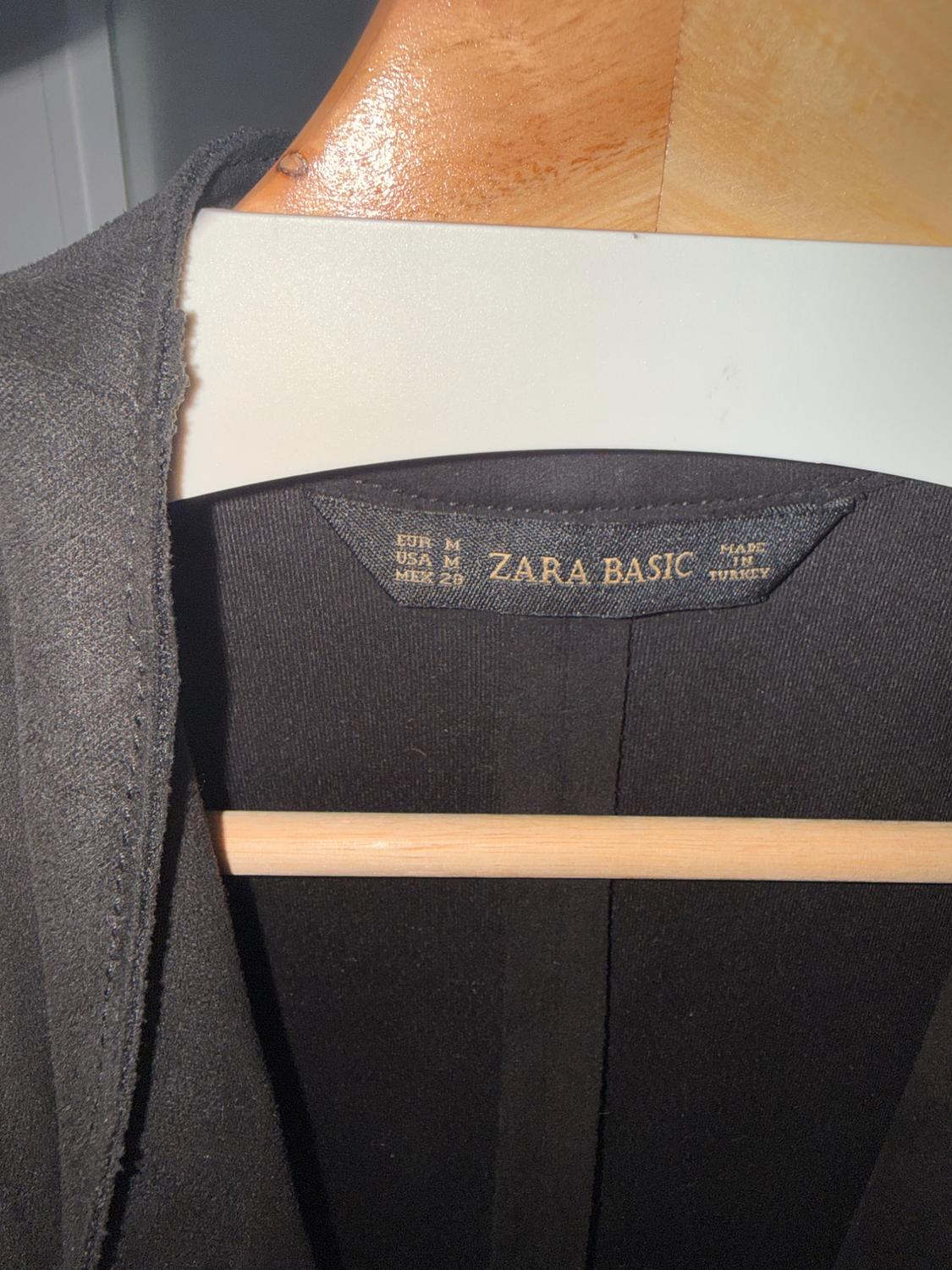 PLEATED FLOWING GILET - Image 5