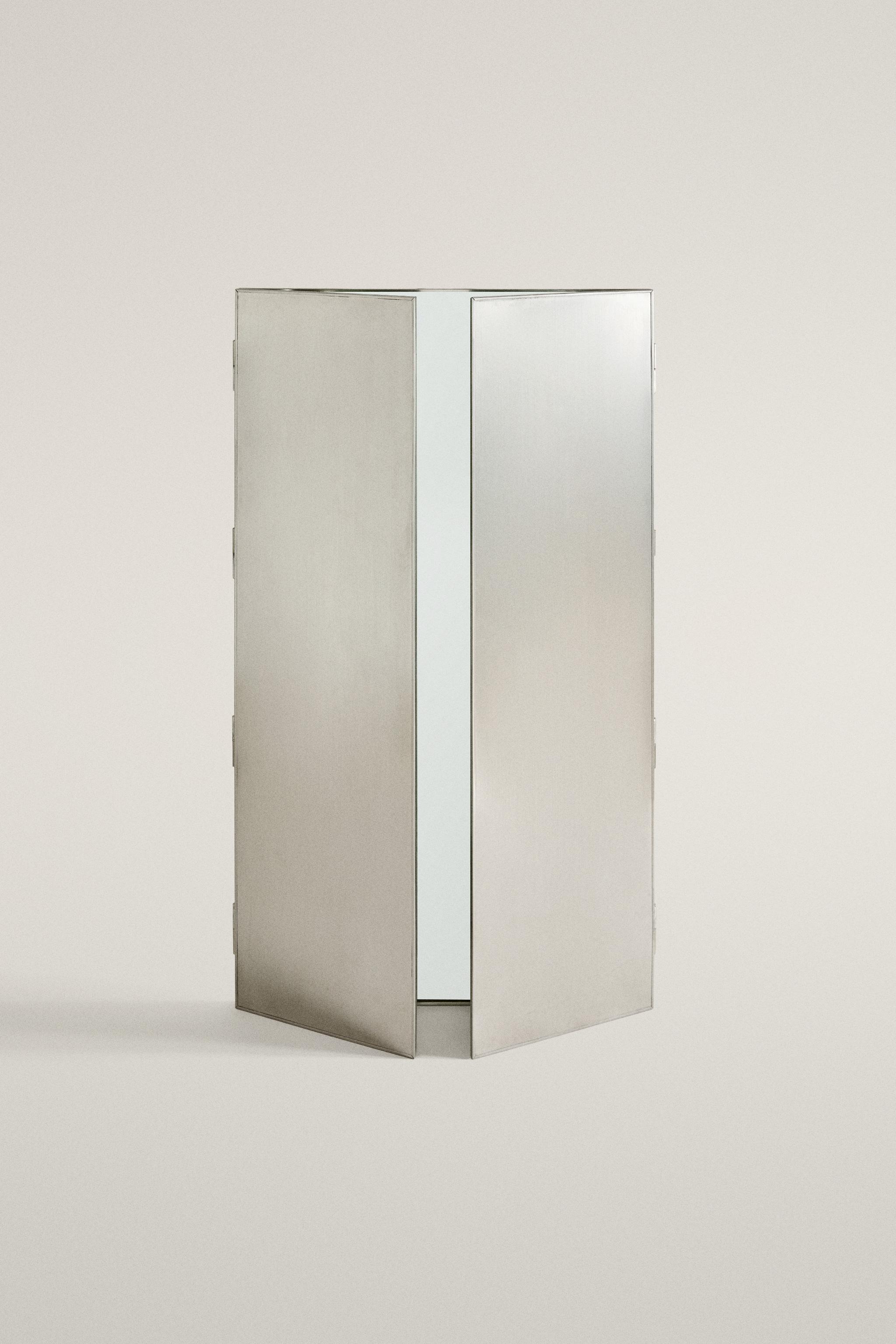 METAL EDGE TRIFOLD MIRROR