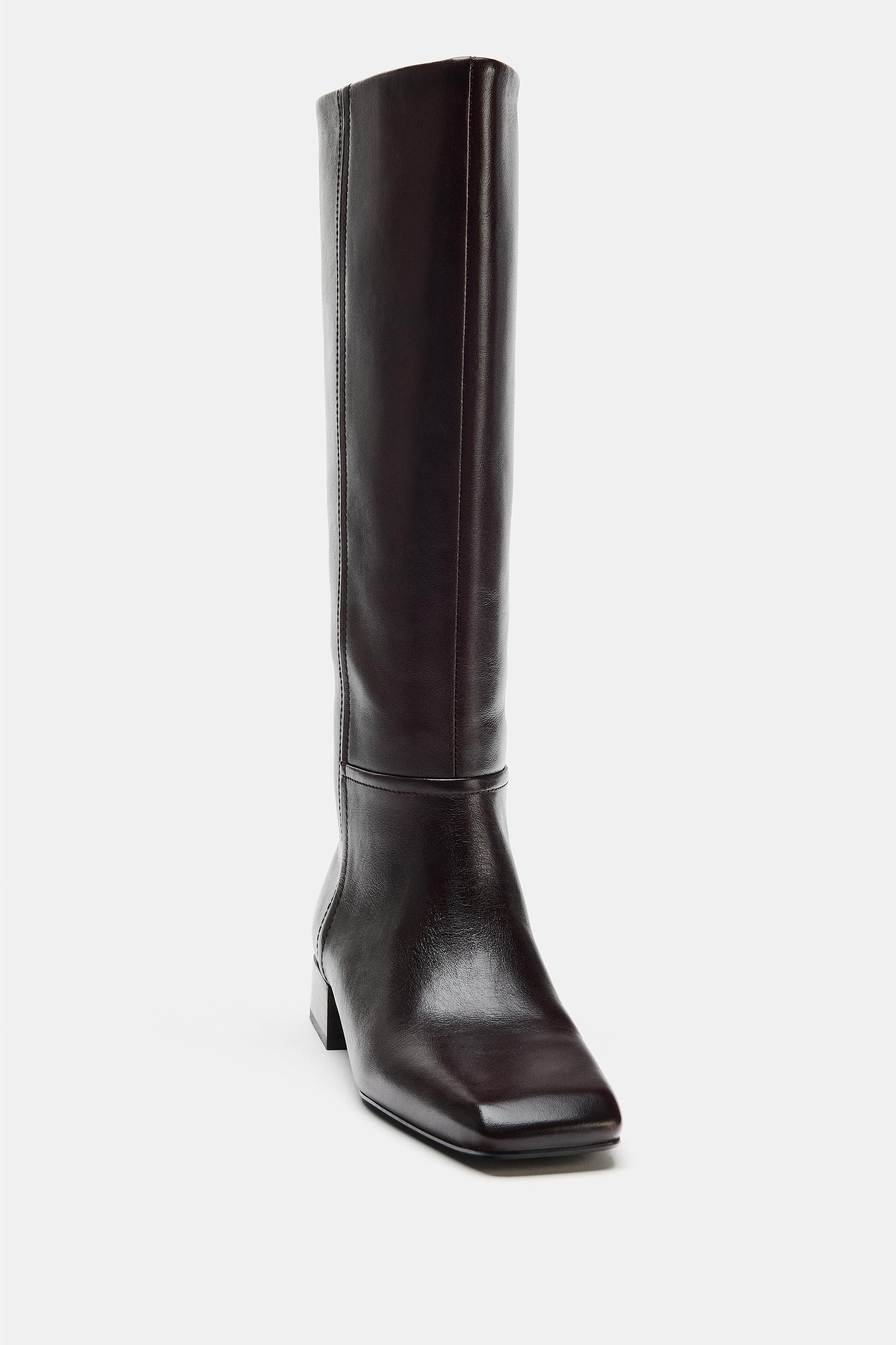 BOTTES EN CUIR À BOUT CARRÉ LIMITED EDITION