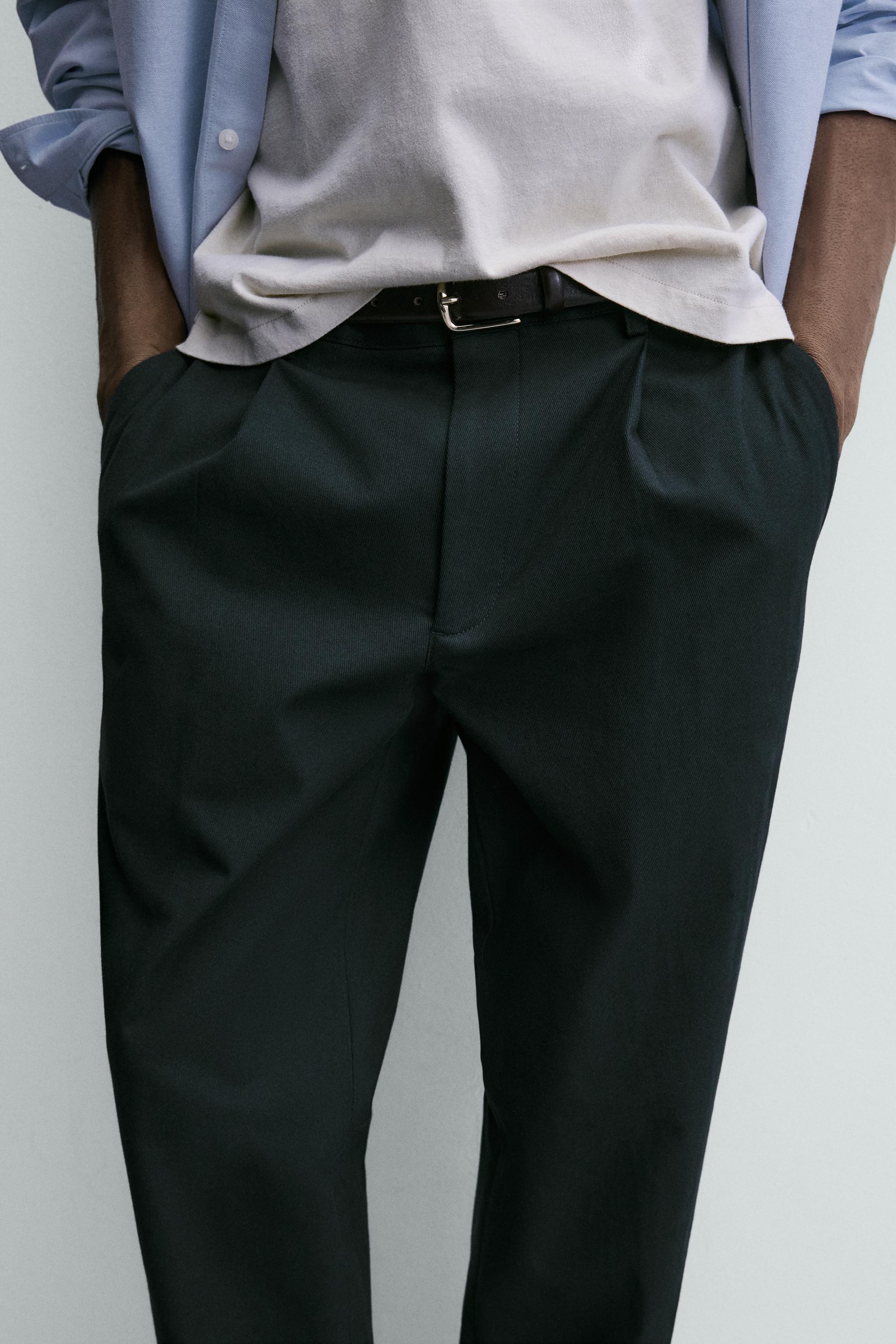 PANTALON STRUCTURÉ À PLIS