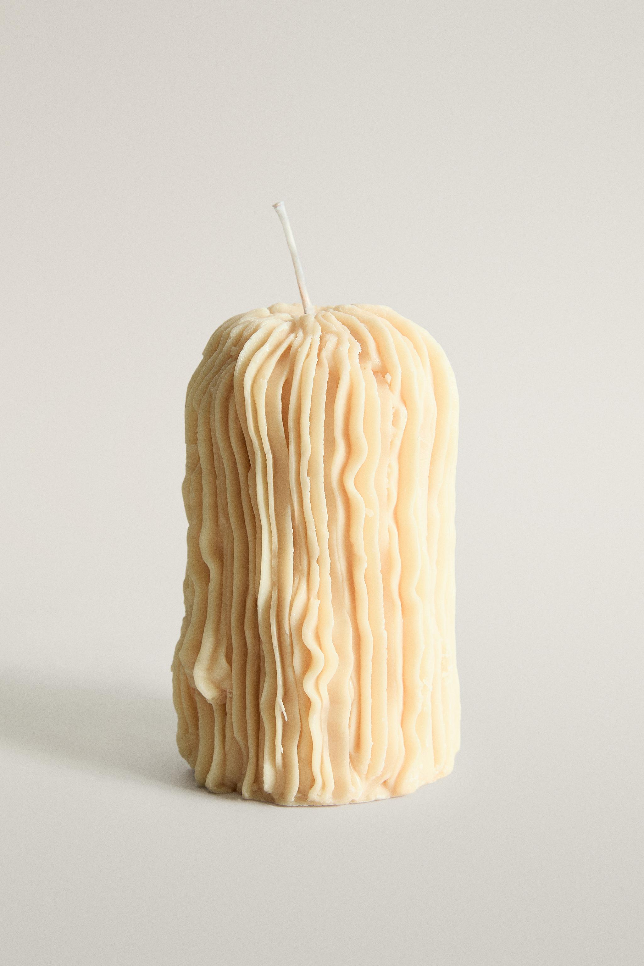 (326 G) CANDIED LEMON SCENTED CANDLE