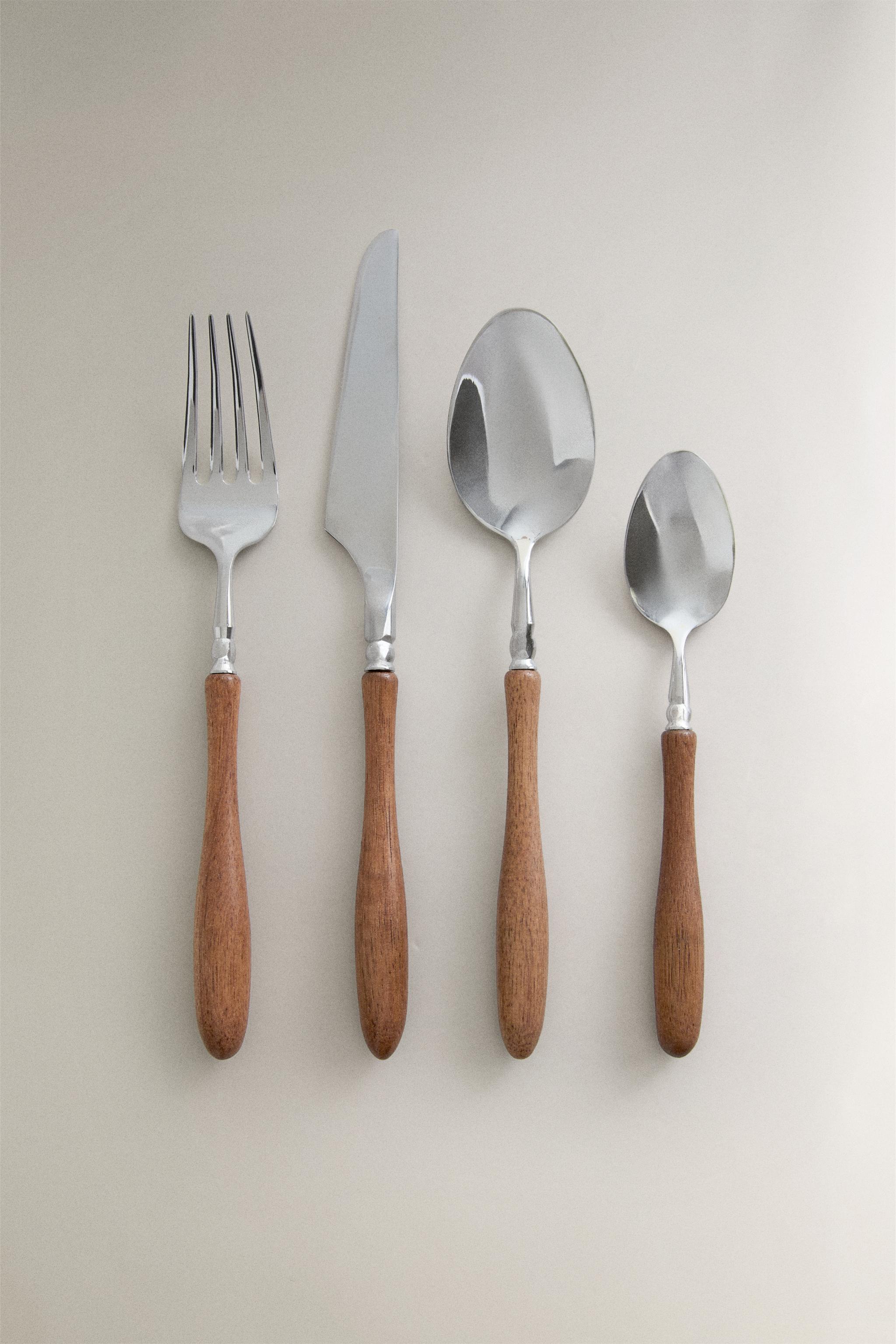 Zara ACACIA WOOD HANDLE FLATWARE SET (SET OF 4)