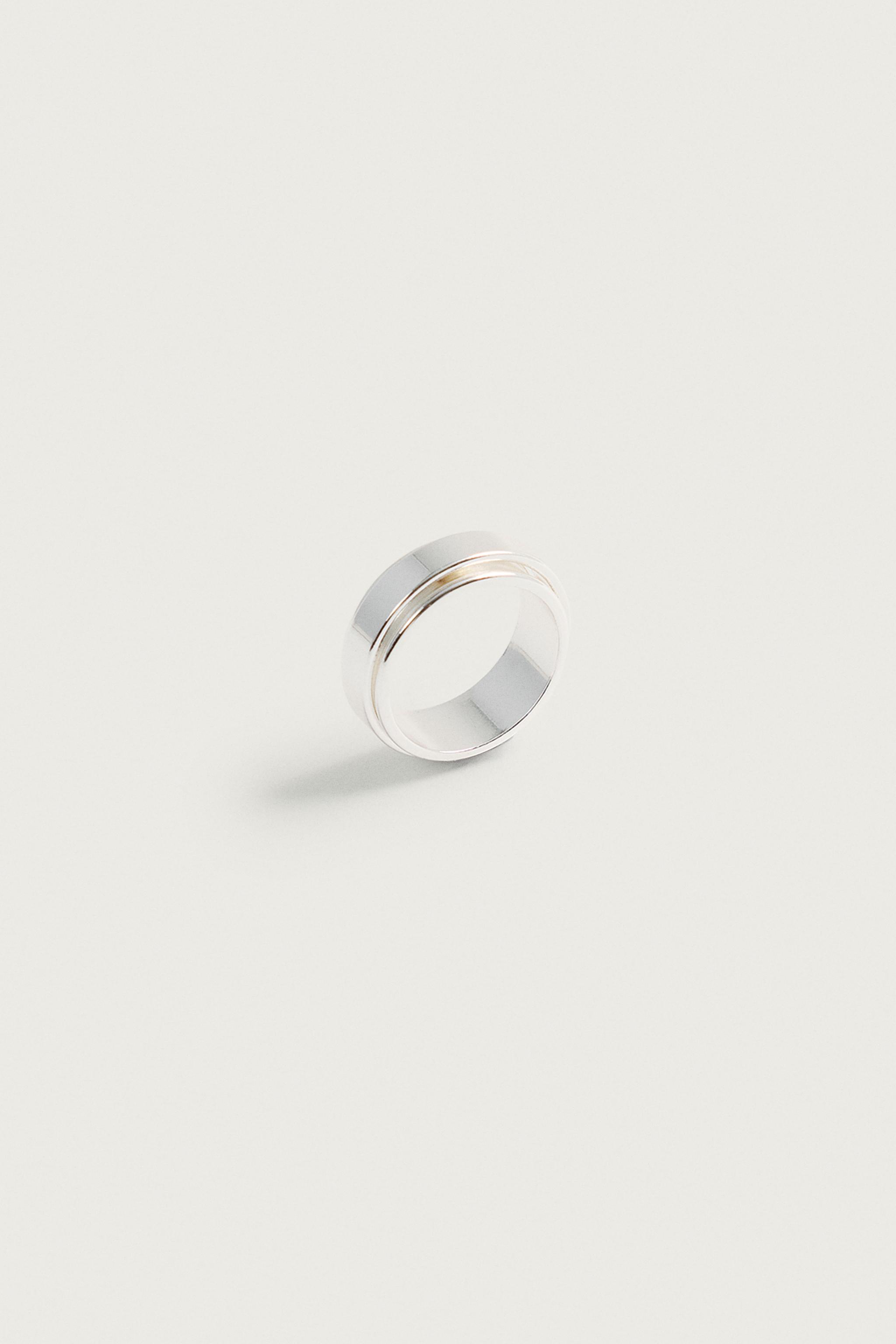METALLIC STACKED-EFFECT RING — Silver