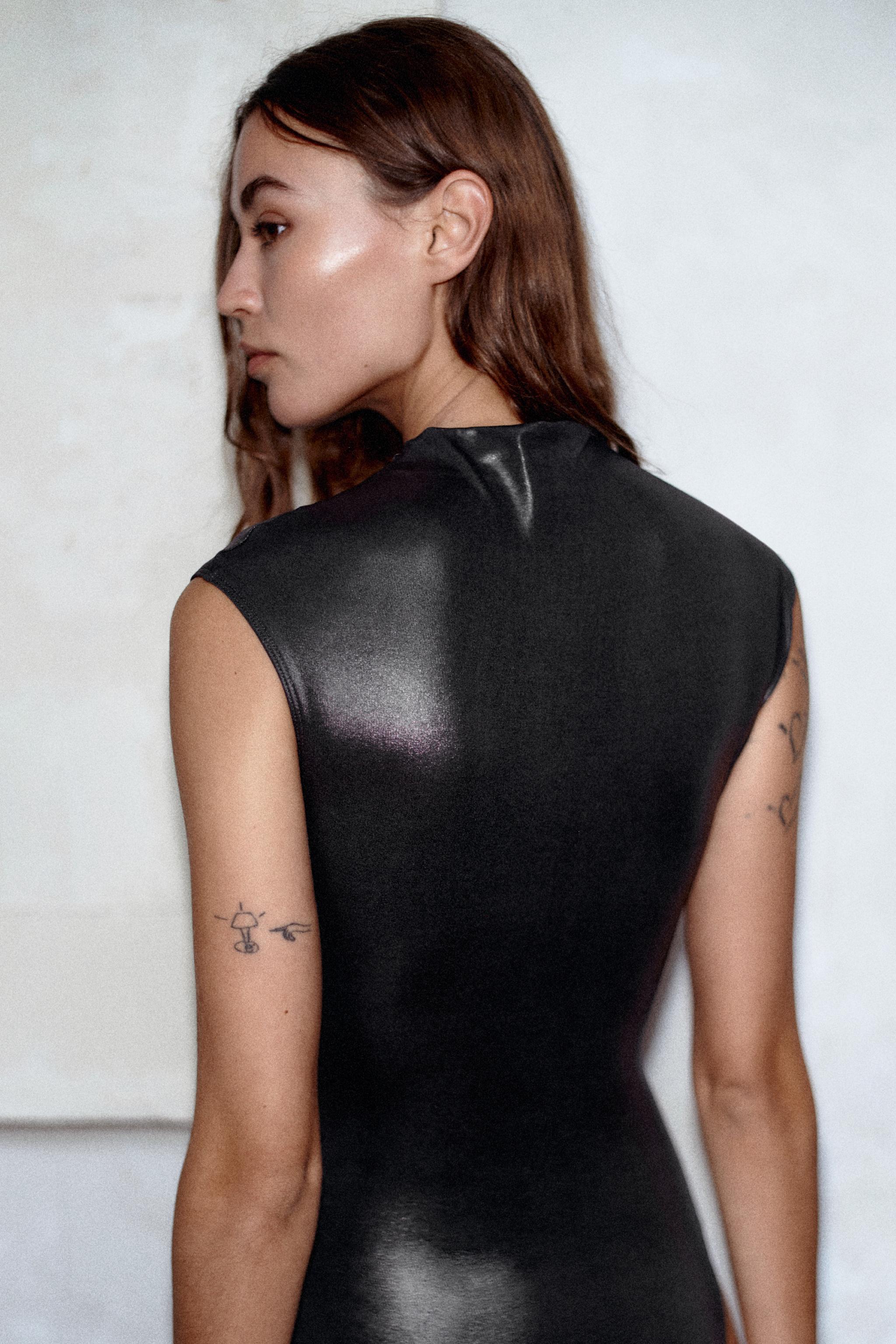 FOIL SHORT SLEEVE BODYSUIT