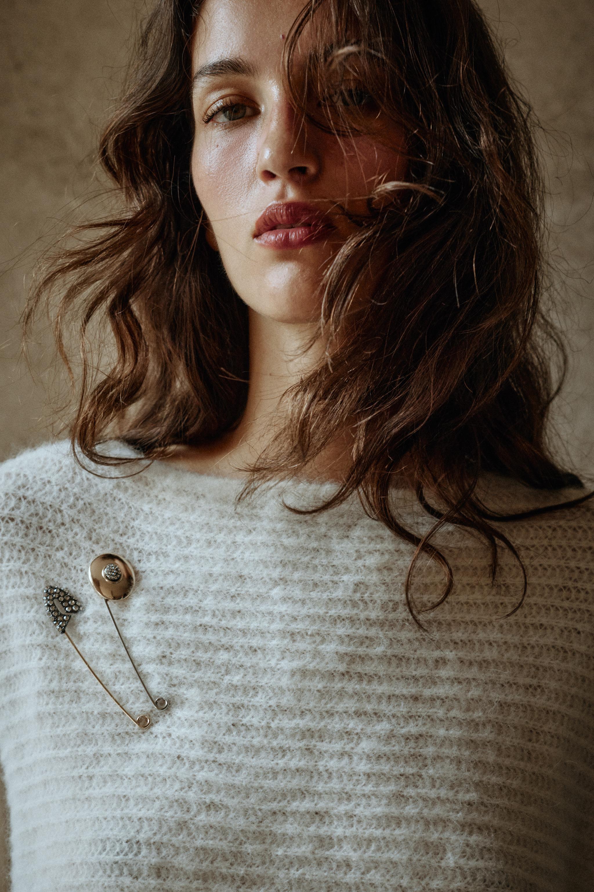 2-Pack Rhinestone Brooches by Zara