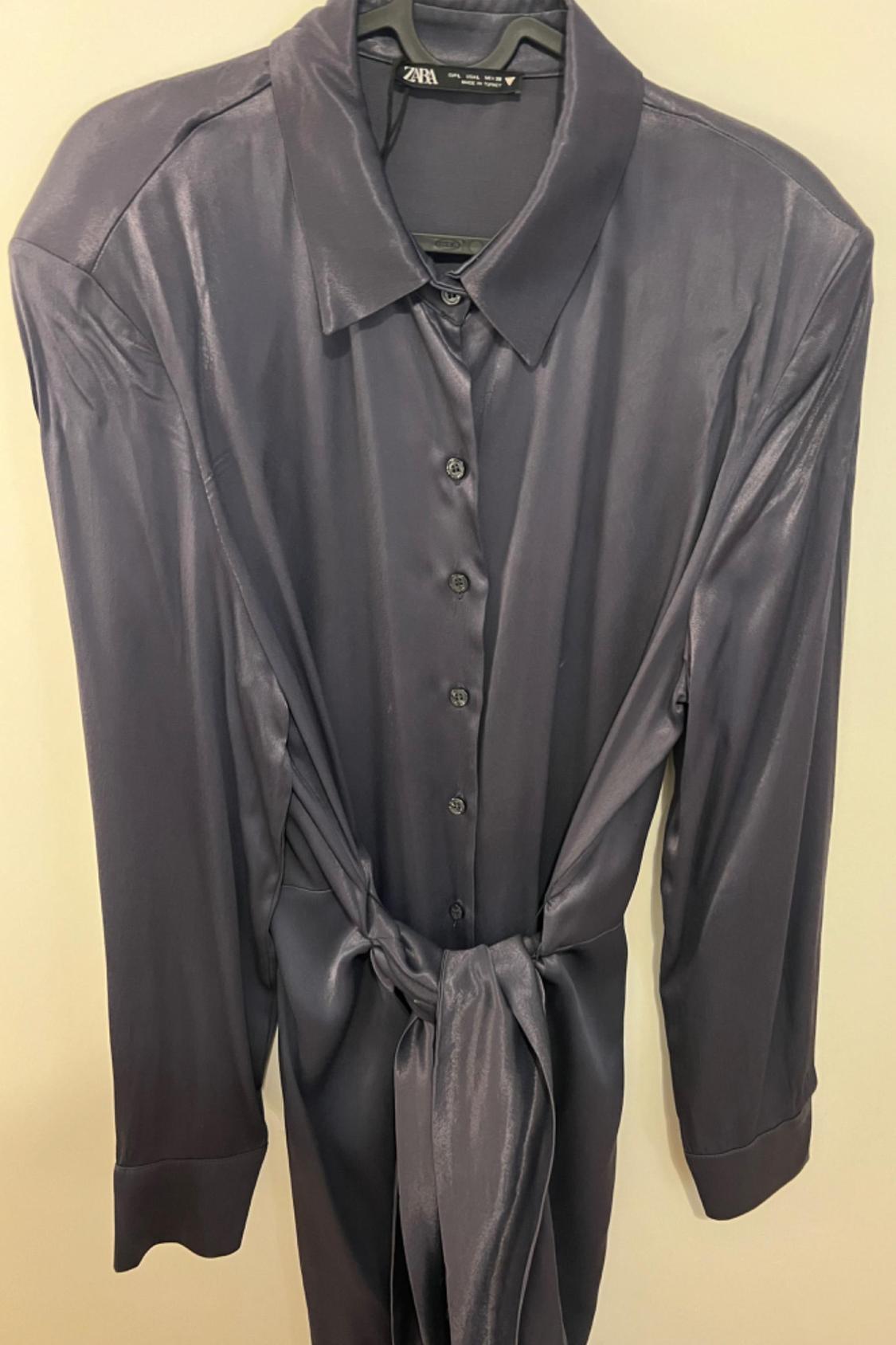 SATIN-EFFECT DRESS WITH KNOT DETAIL - Image 2