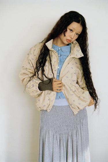 FLORAL PRINT JACKET - Pastel yellow by Zara