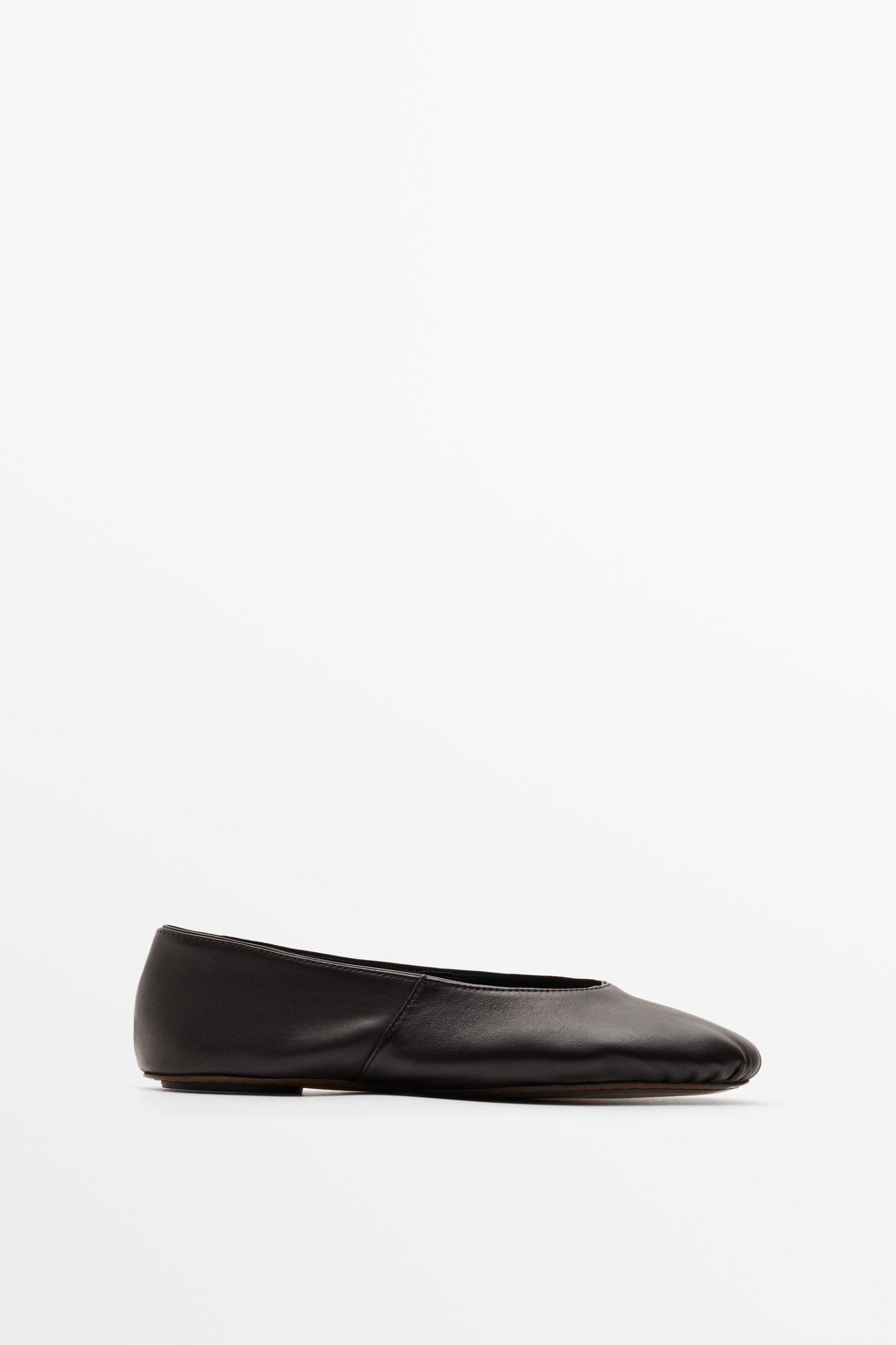 Soft leather ballet flat — Brown