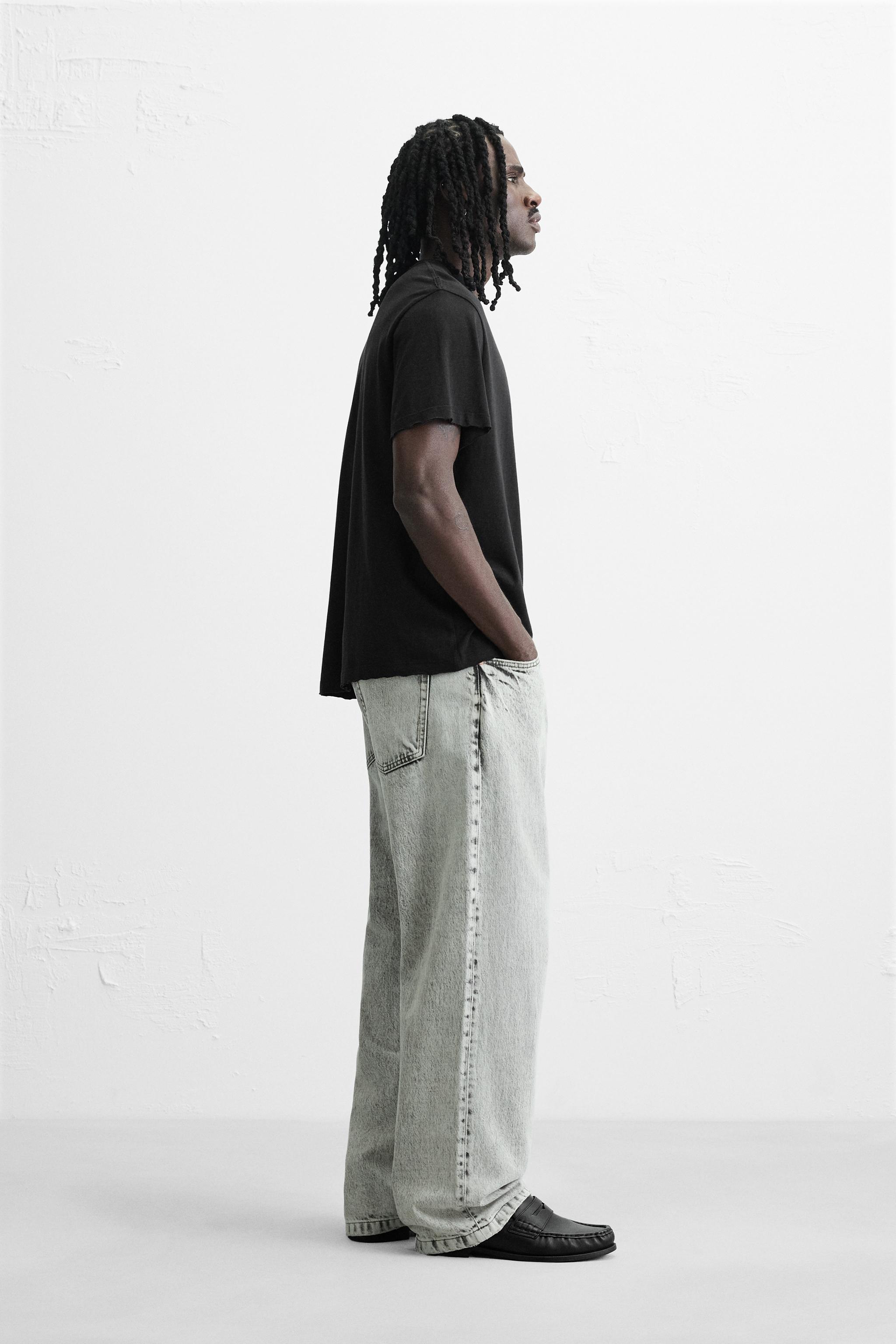 IRREGULAR TEXTURED T-SHIRT
