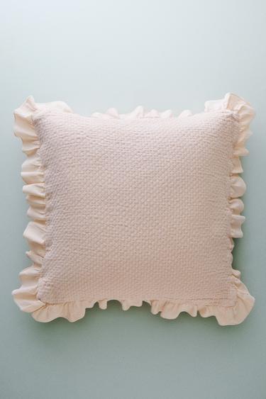 CHILDREN’S CUSHION COVER WITH RUFFLES - Dusty pink by Zara - Image 5