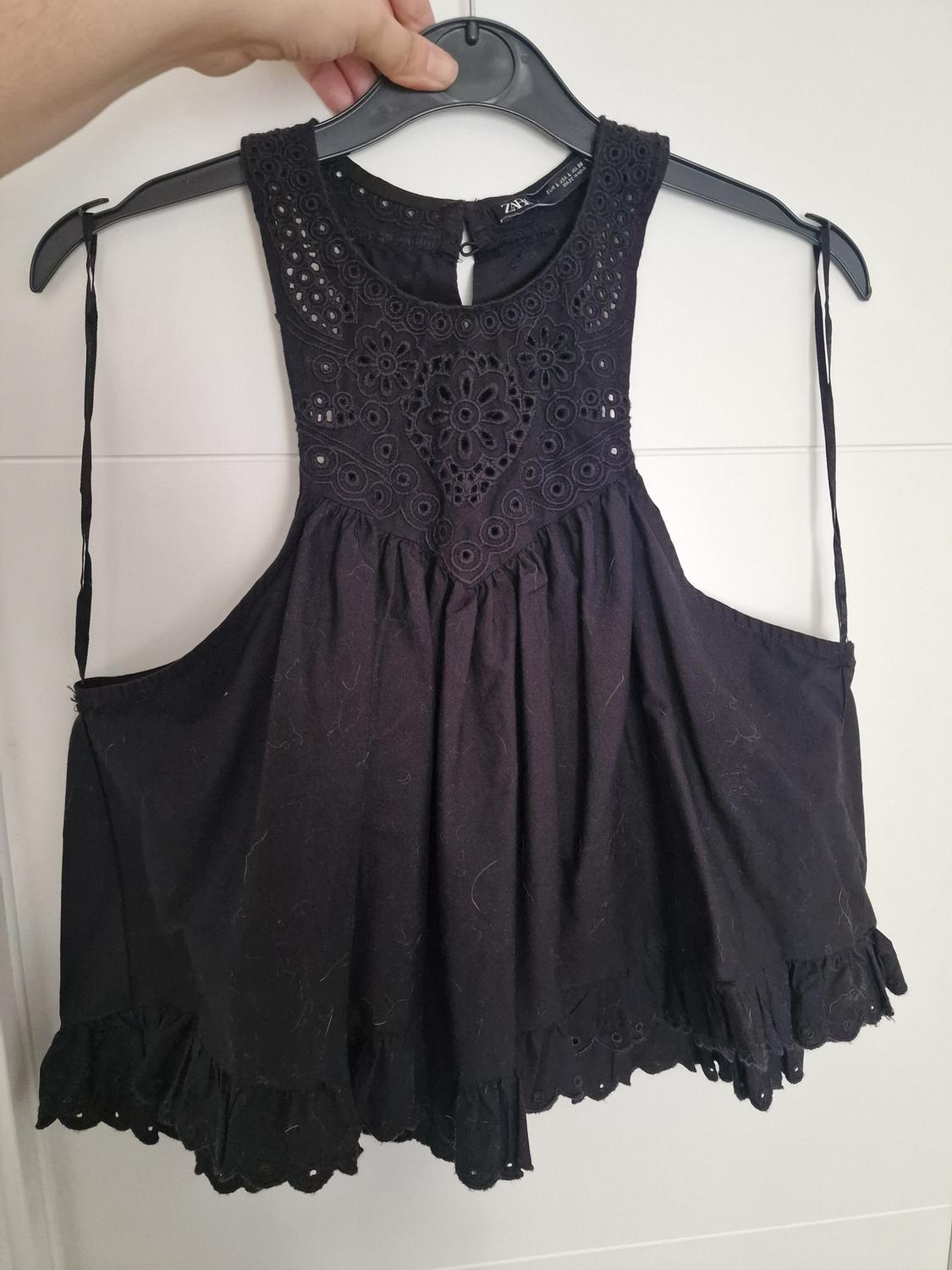 TOP WITH CUTWORK EMBROIDERY