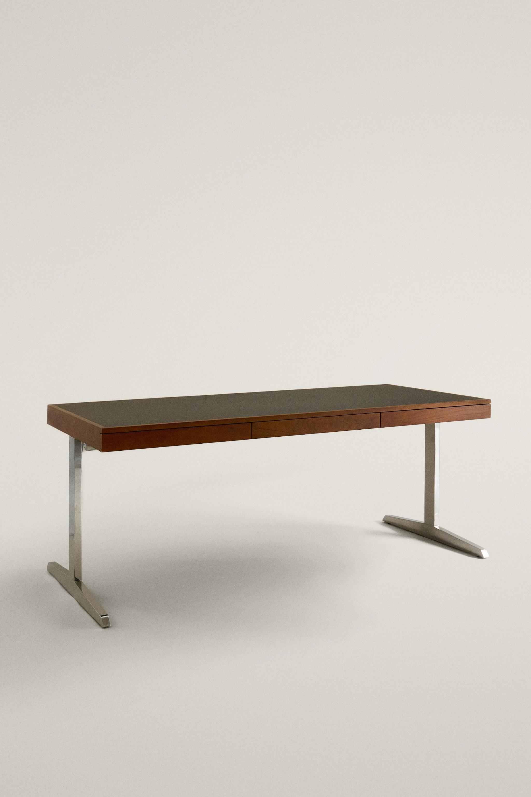 WOODEN DESK WITH METAL LEGS