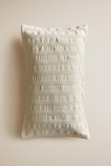 KIDS' STRIPED TEXTURED CUSHION COVER - Ecru by Zara