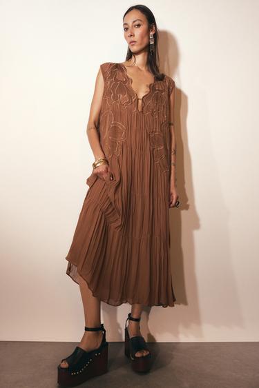 GATHERED EMBROIDERY DRESS ZW COLLECTION - Toffee by Zara