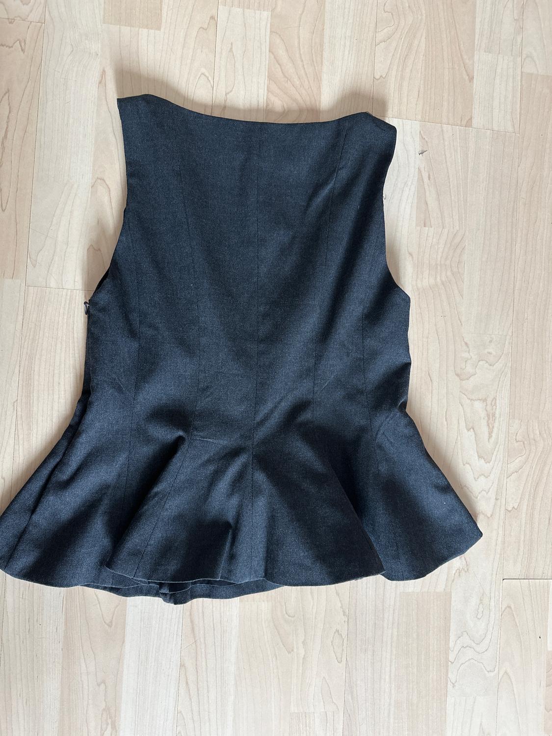 FITTED RUFFLE TOP - Image 2