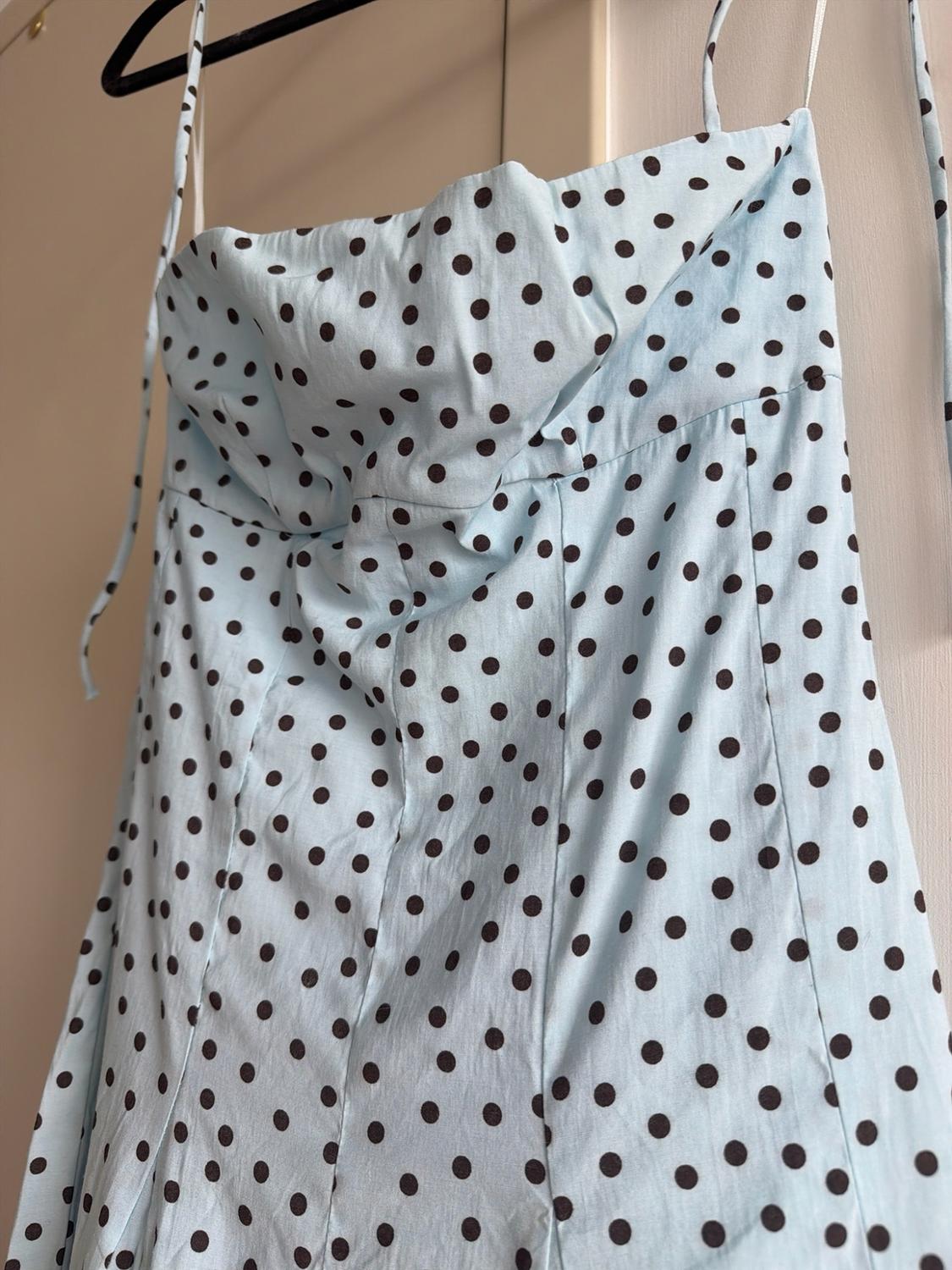 VESTIDO MIDI HALTER VOLUMEN LUNARES - Image 3