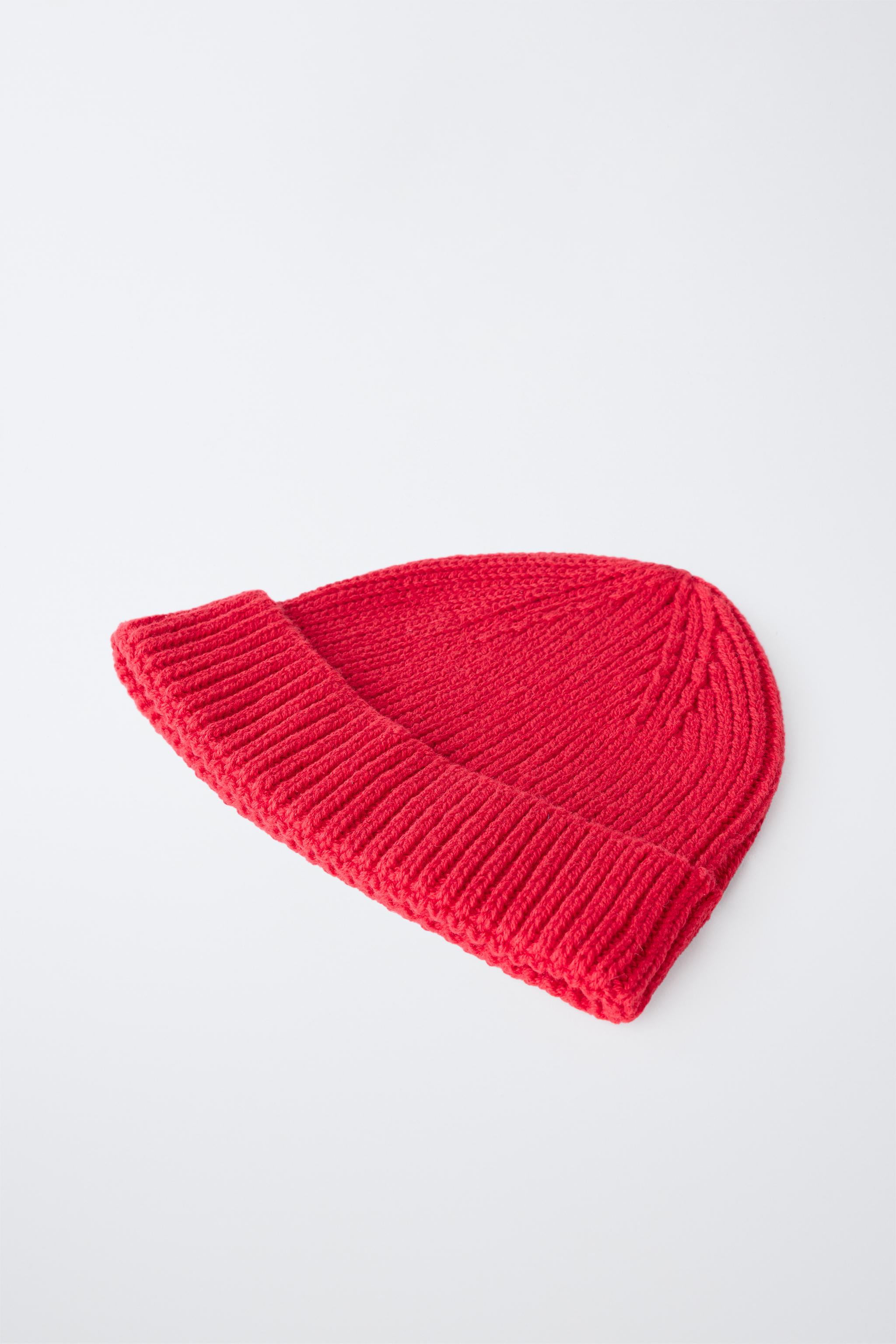 PLAIN KNIT HAT — Red