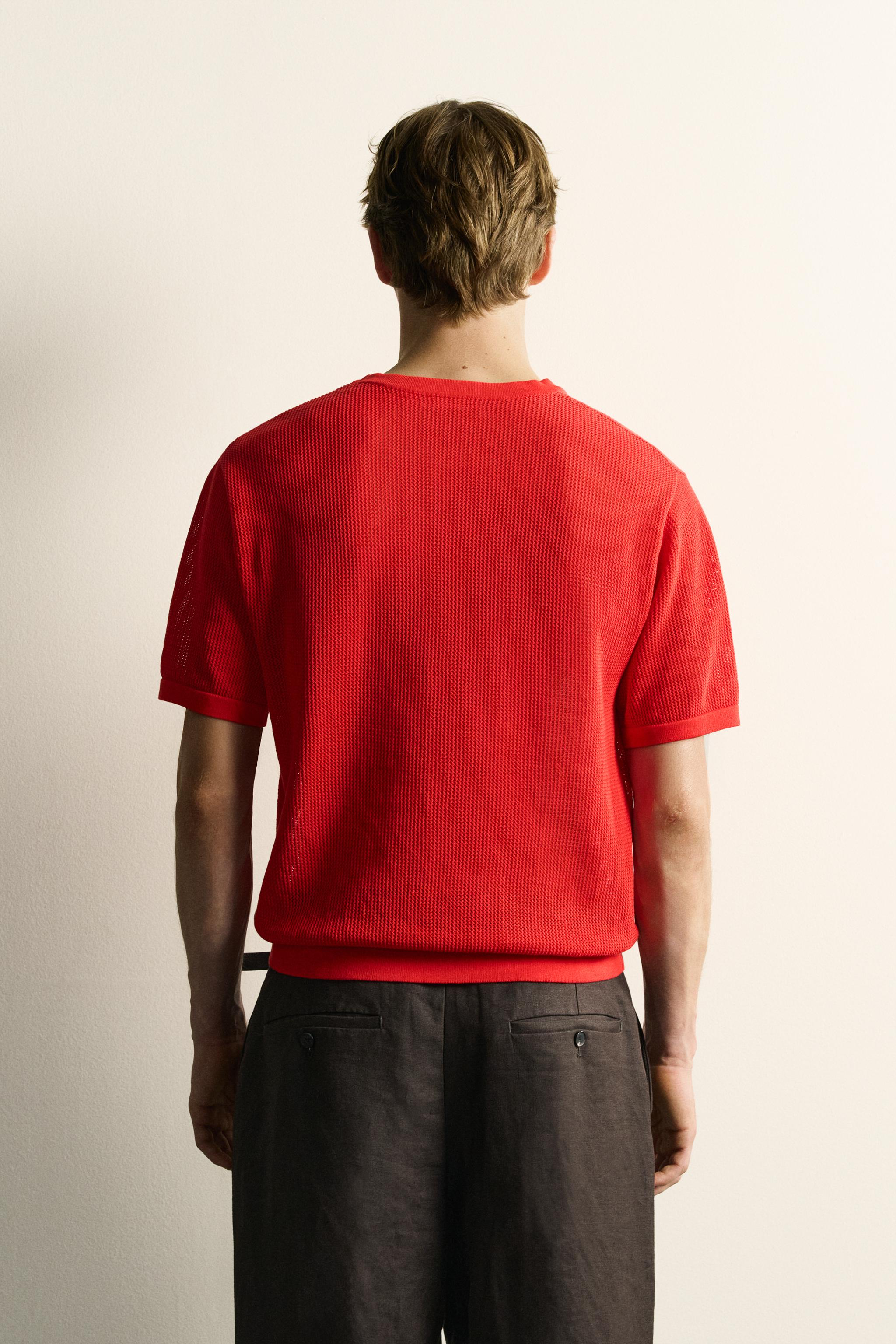 OPEN-KNIT TEXTURED T-SHIRT