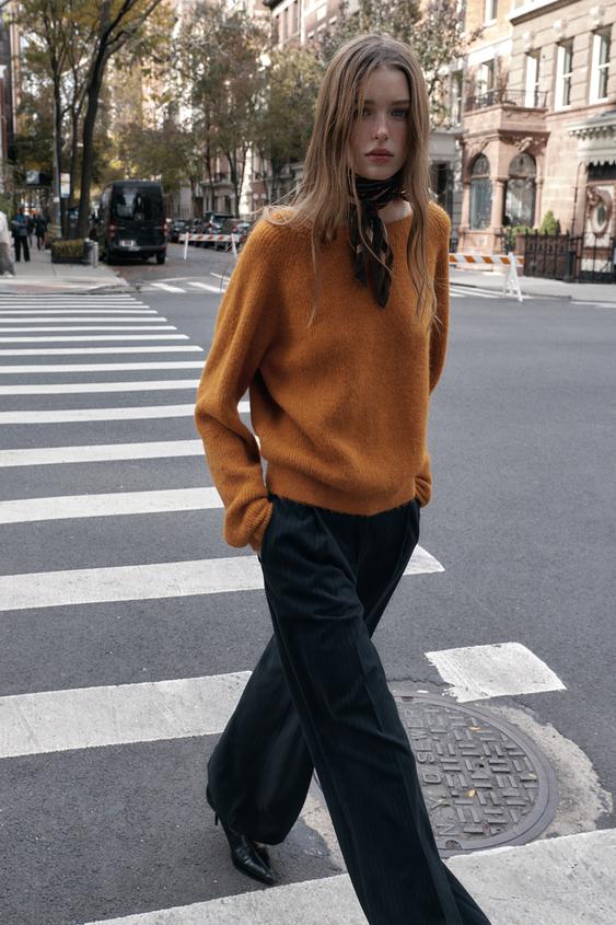 KNIT JUMPER WITH BACK KNOT