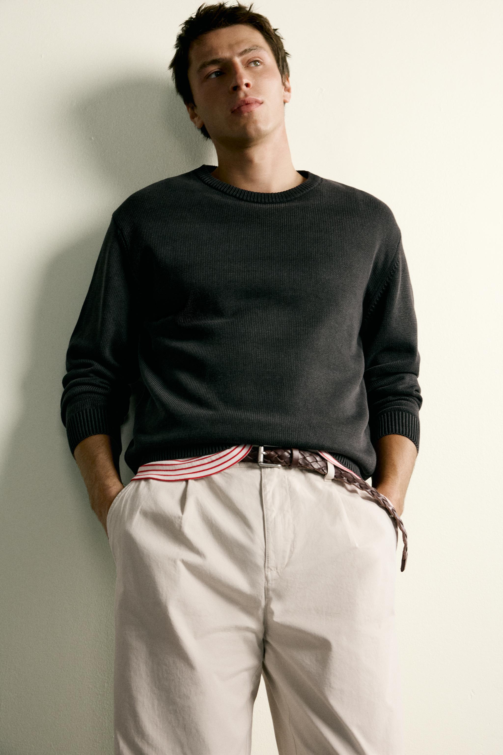 PLEATED STRAIGHT FIT CHINO PANTS