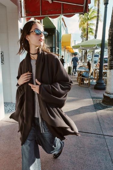 SOFT PLAIN SCARF - Brown by Zara