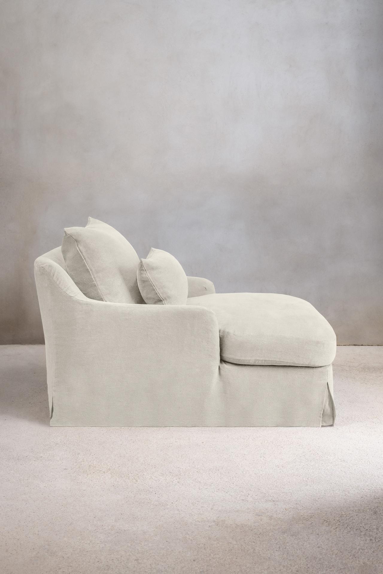 LOVESEAT 01 — Light beige